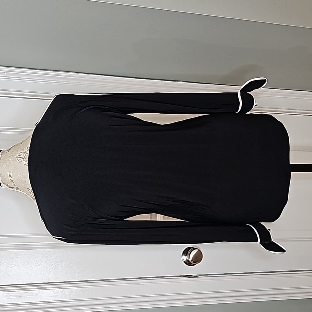 White House Black Market V-Neck Black Blouse with White Accents - Picture 7 of 9